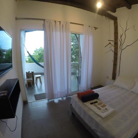 Kiwi Suites Hostel มอนตาญิตาร์ ภายนอก รูปภาพ